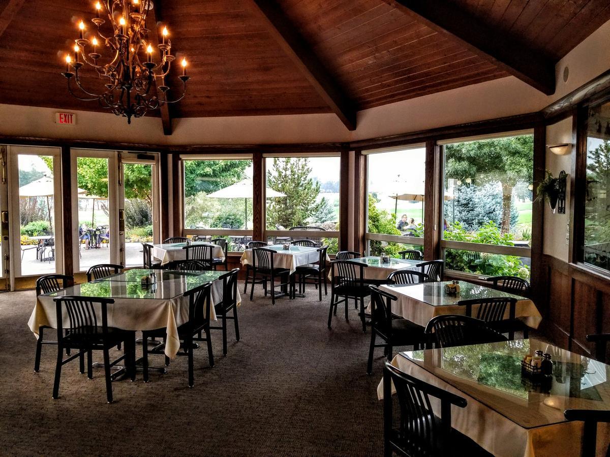 Resort At Eagle Point Golf Club Lodging Exteriér fotografie