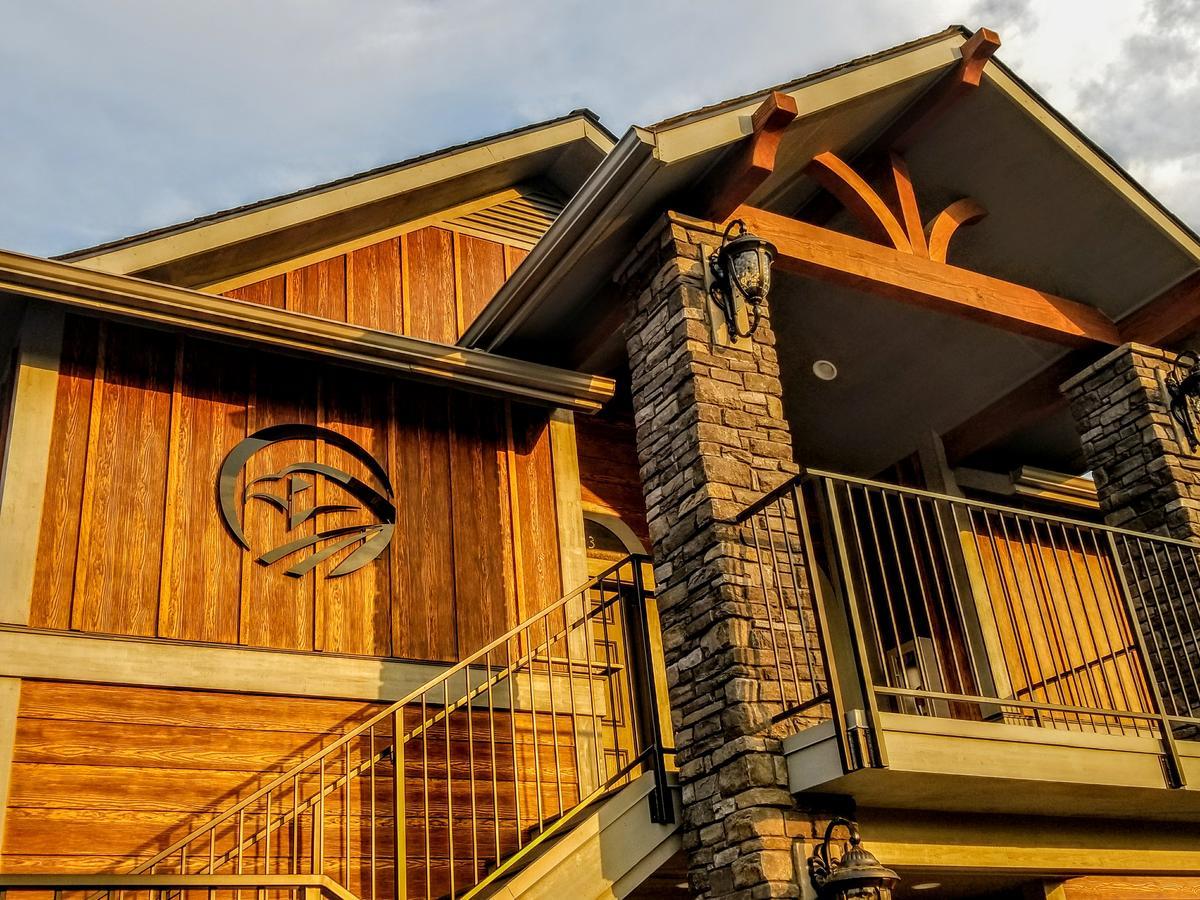 Resort At Eagle Point Golf Club Lodging Exteriér fotografie